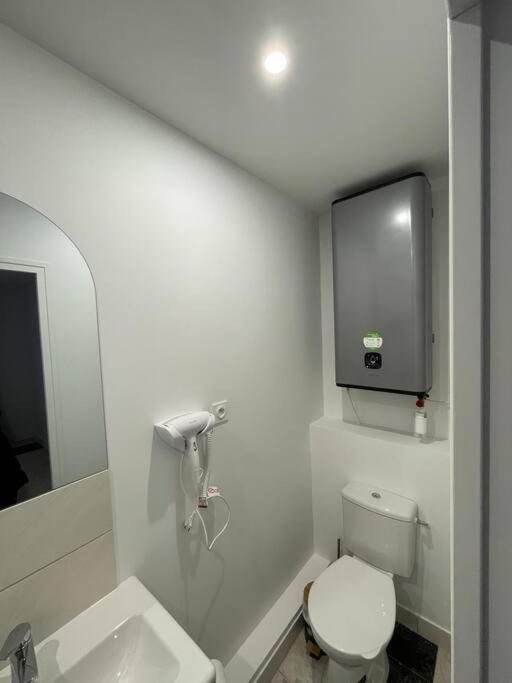 Joli T2, Terrasse Et Jardin, Ideal Pour Familles, A 15 Min De L'Aeroport Roissy Cdg Tremblay-en-France Kültér fotó