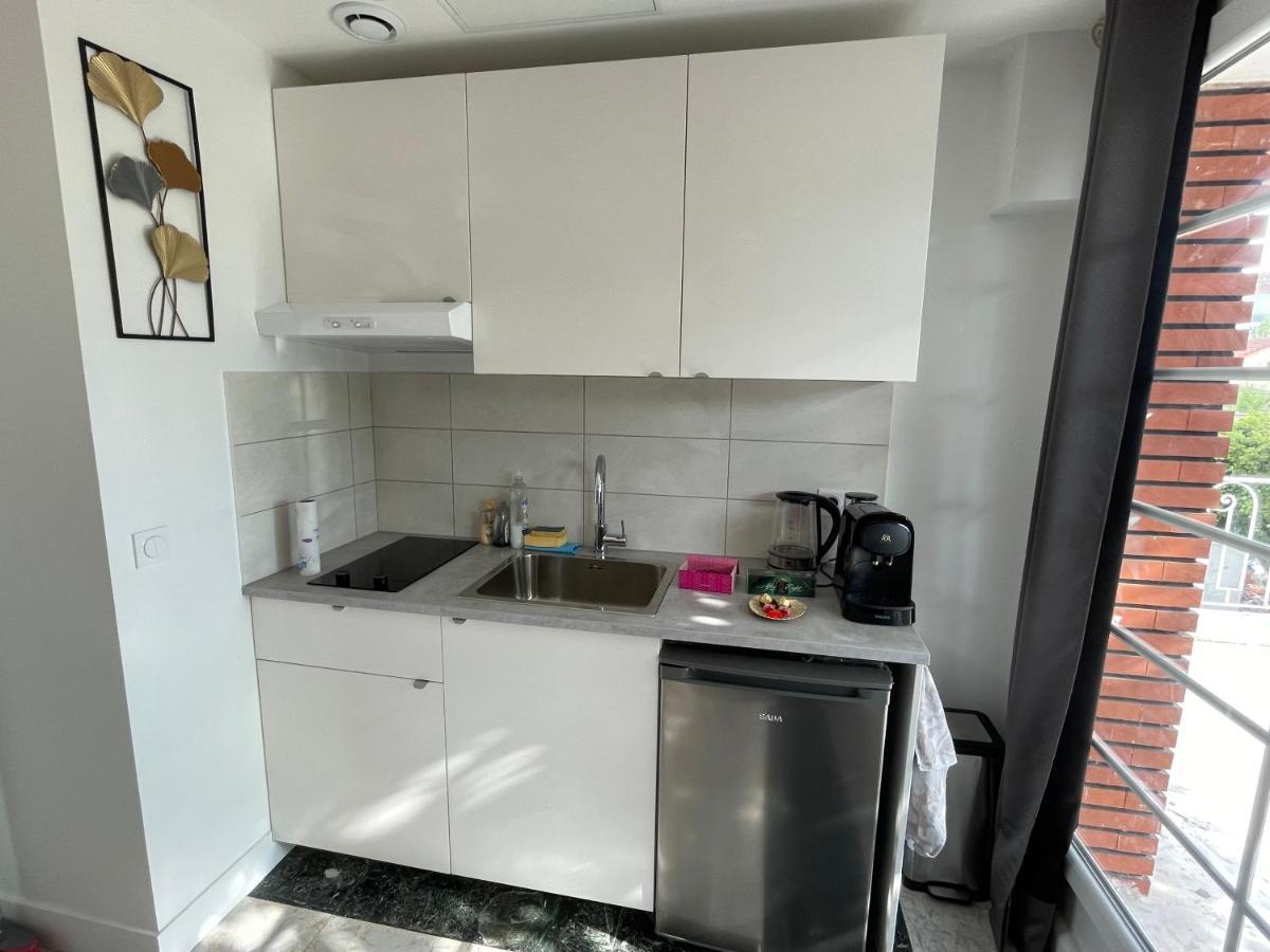 Joli T2, Terrasse Et Jardin, Ideal Pour Familles, A 15 Min De L'Aeroport Roissy Cdg Tremblay-en-France Kültér fotó